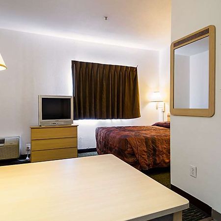 Studio 6 Charlotte Airport Hotel Kamer foto
